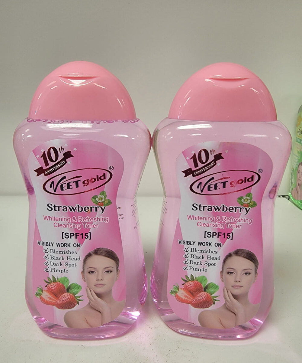 Veetgold strawberry whitening & refreshing cleaning toner spf15
